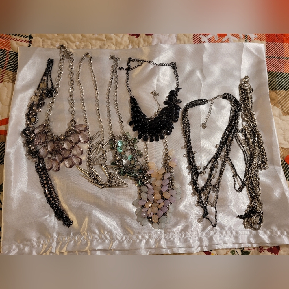 16 piece Elegant Multi-Color Necklace Set